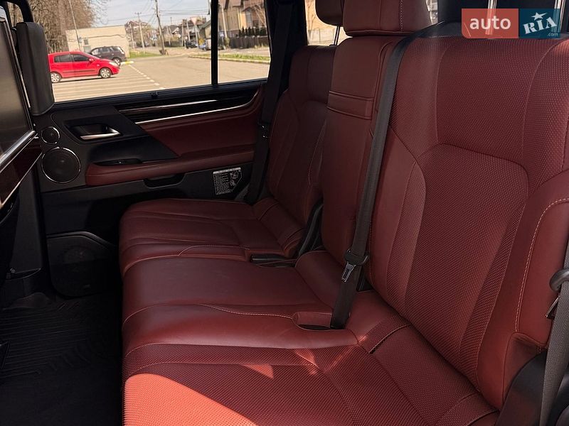Внедорожник / Кроссовер Lexus LX 2019 в Киеве
