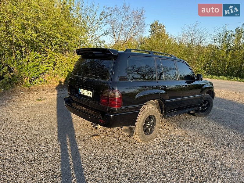 Внедорожник / Кроссовер Lexus LX 2000 в Тернополе