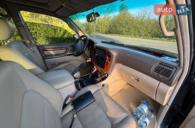 Внедорожник / Кроссовер Lexus LX 2000 в Тернополе