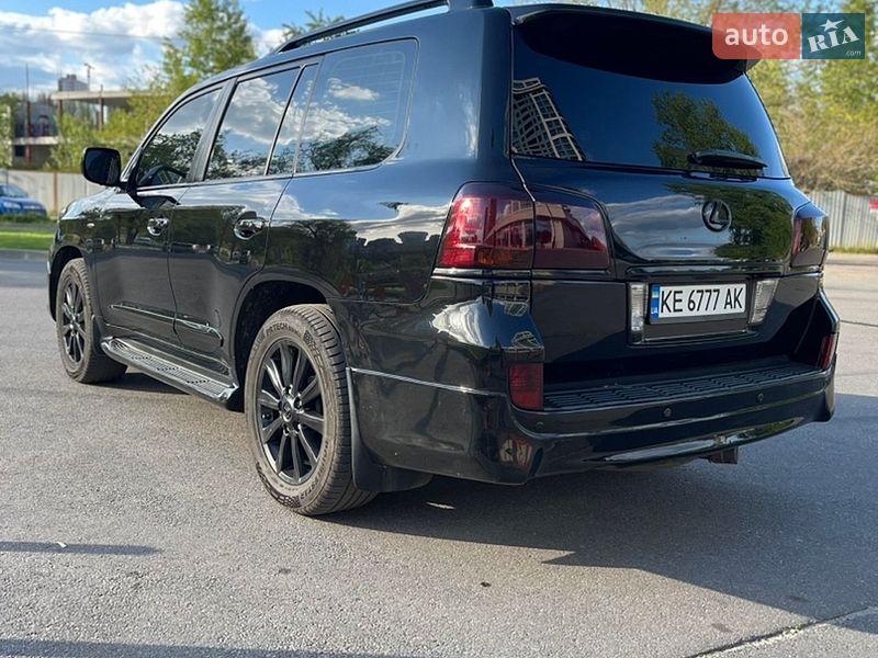 Внедорожник / Кроссовер Lexus LX 2009 в Днепре