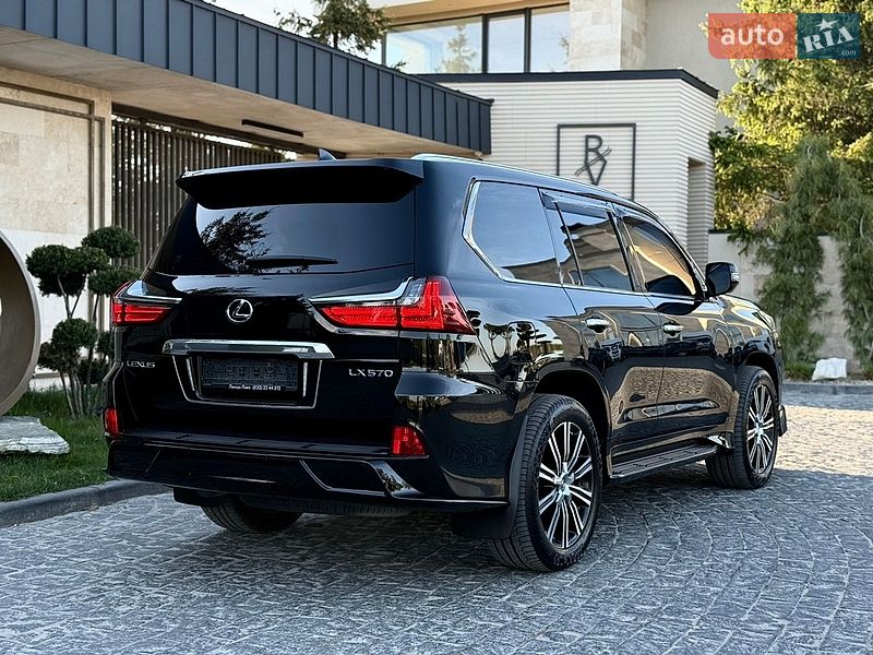 Внедорожник / Кроссовер Lexus LX 2017 в Львове