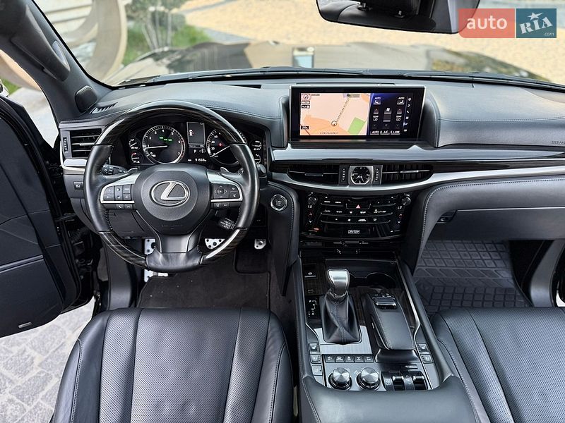 Внедорожник / Кроссовер Lexus LX 2017 в Львове