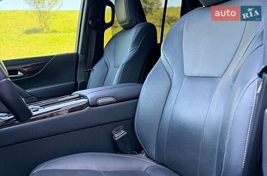 Внедорожник / Кроссовер Lexus LX 2022 в Киеве