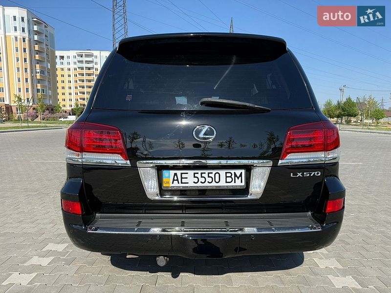Внедорожник / Кроссовер Lexus LX 2014 в Ирпене