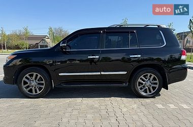 Внедорожник / Кроссовер Lexus LX 2014 в Ирпене