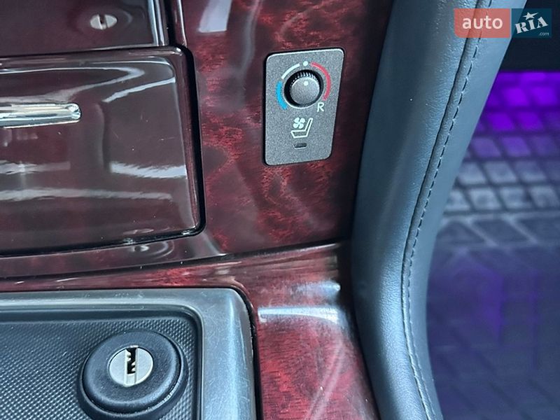 Внедорожник / Кроссовер Lexus LX 2011 в Черновцах