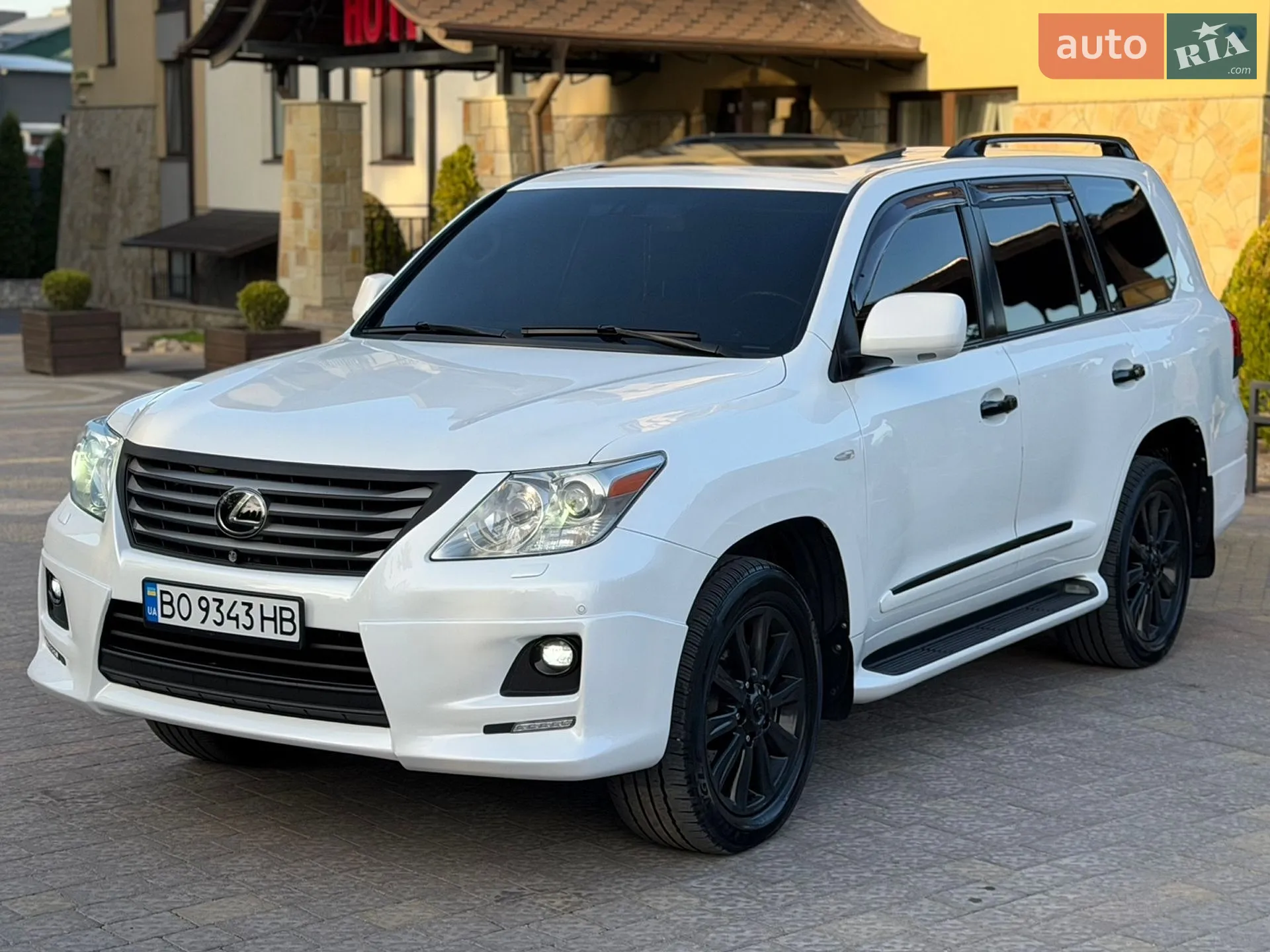 2011 Lexus LX - мініатюра 4