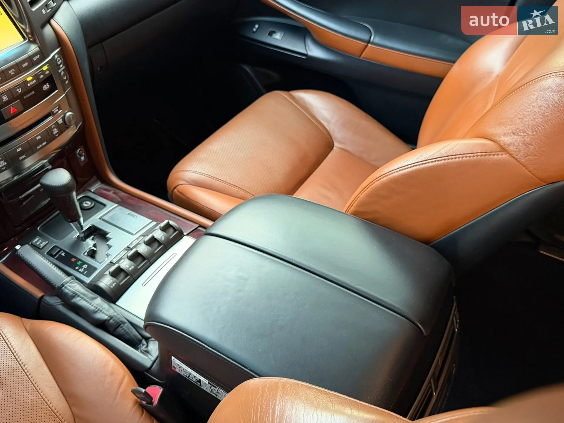 2011 Lexus LX - мініатюра 37