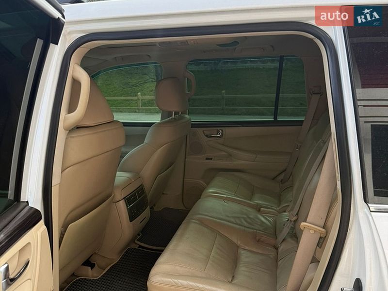 Позашляховик / Кросовер Lexus LX 2008 в Буковеле