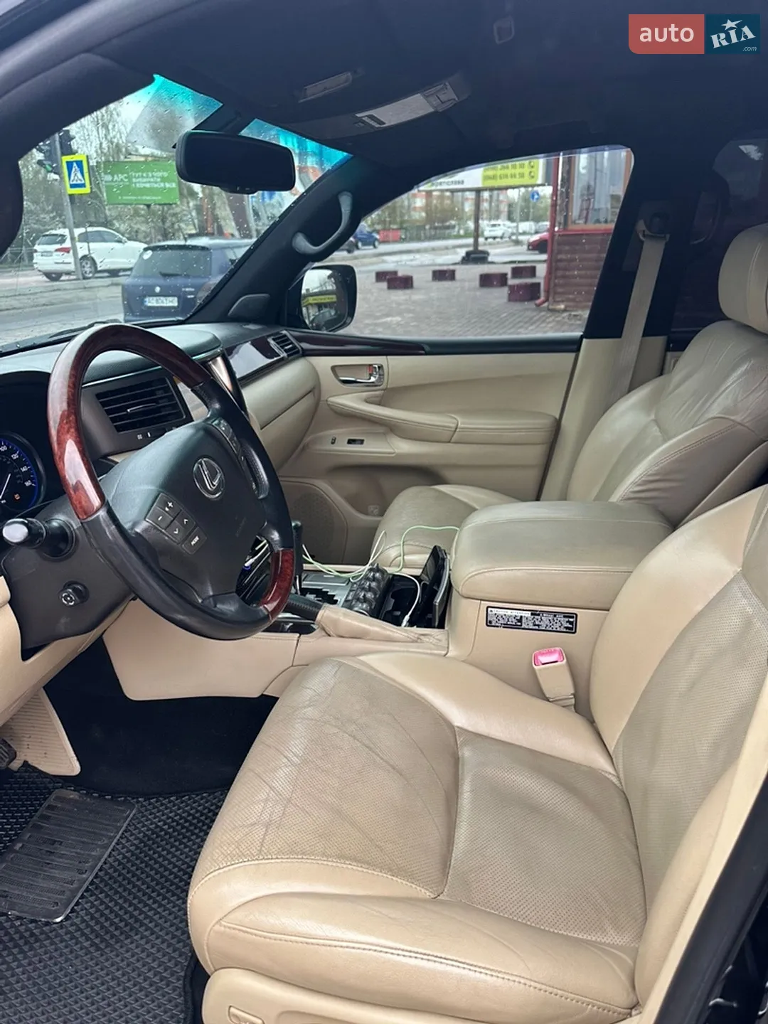 2010 Lexus LX - мініатюра 6