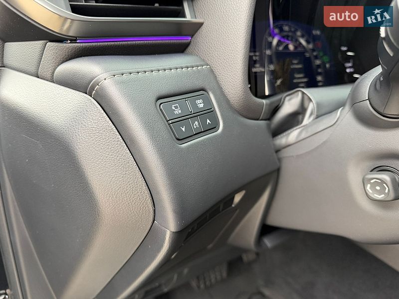 Внедорожник / Кроссовер Lexus LX 2023 в Днепре