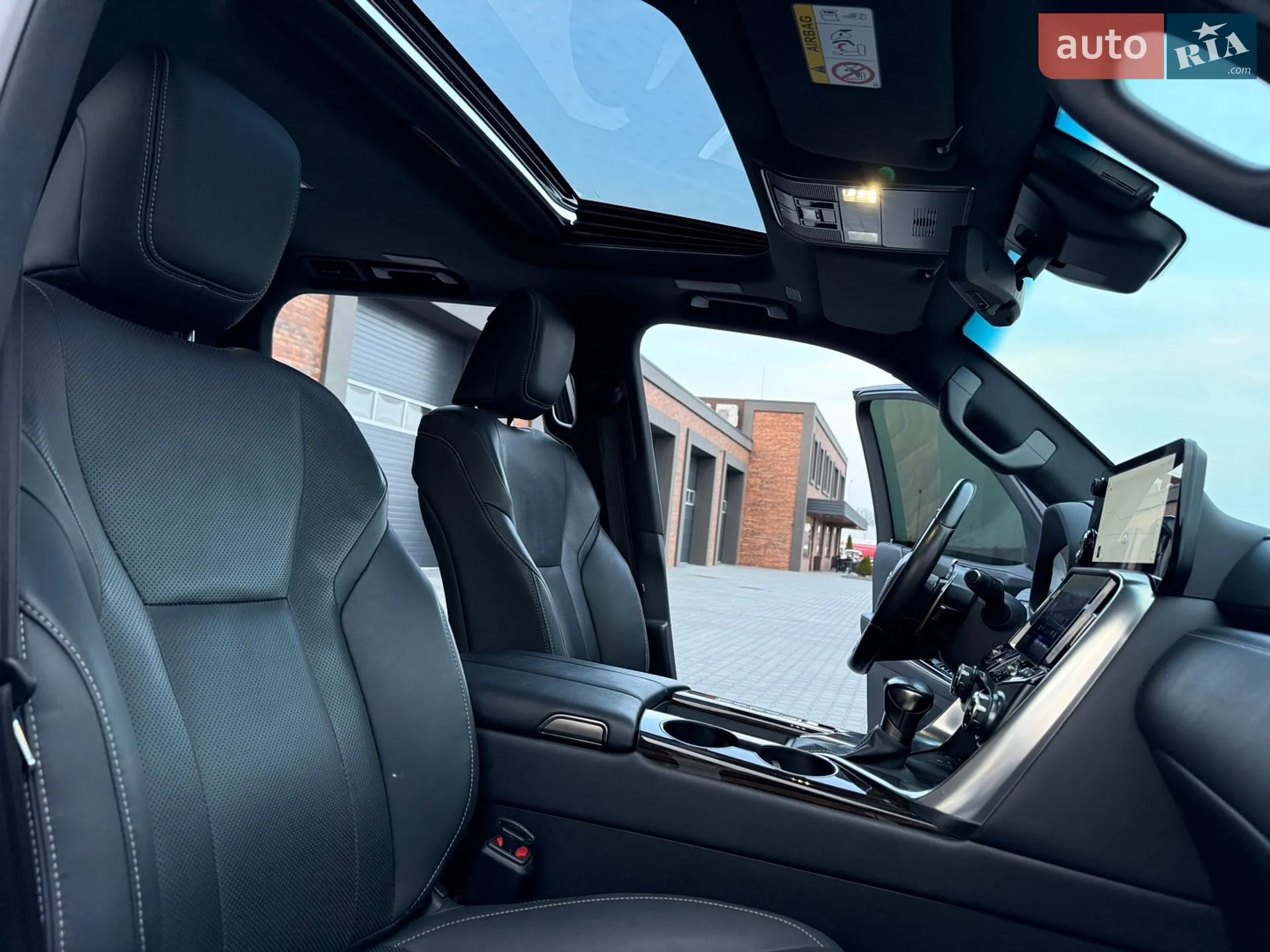 2022 Lexus LX - мініатюра 14