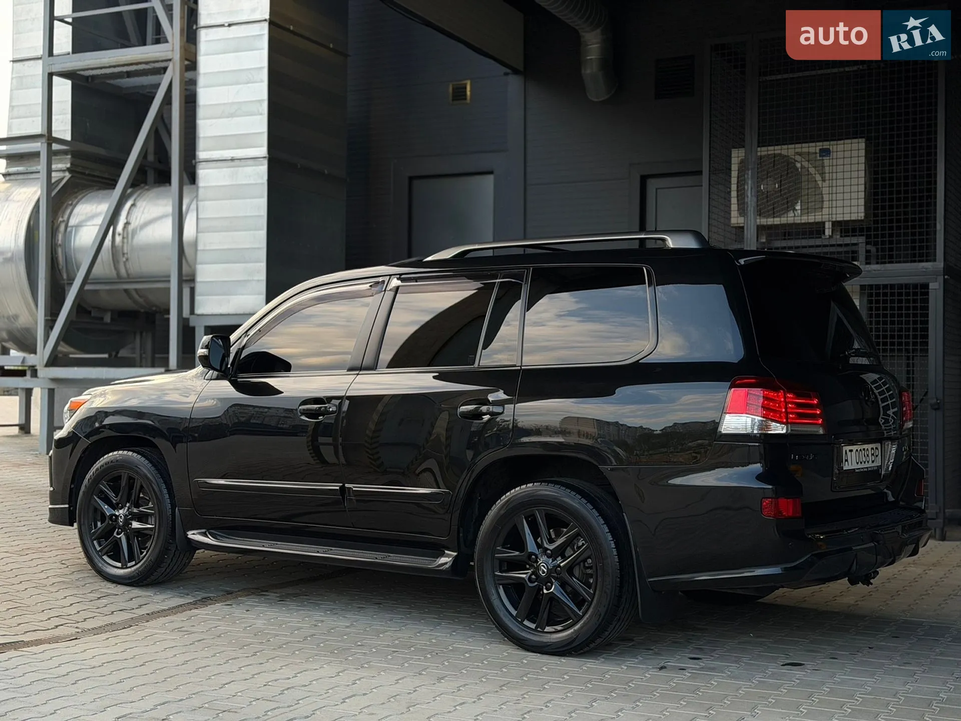 2012 Lexus LX - мініатюра 9