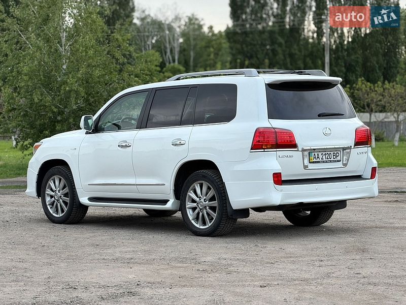 Позашляховик / Кросовер Lexus LX 2011 в Миргороді