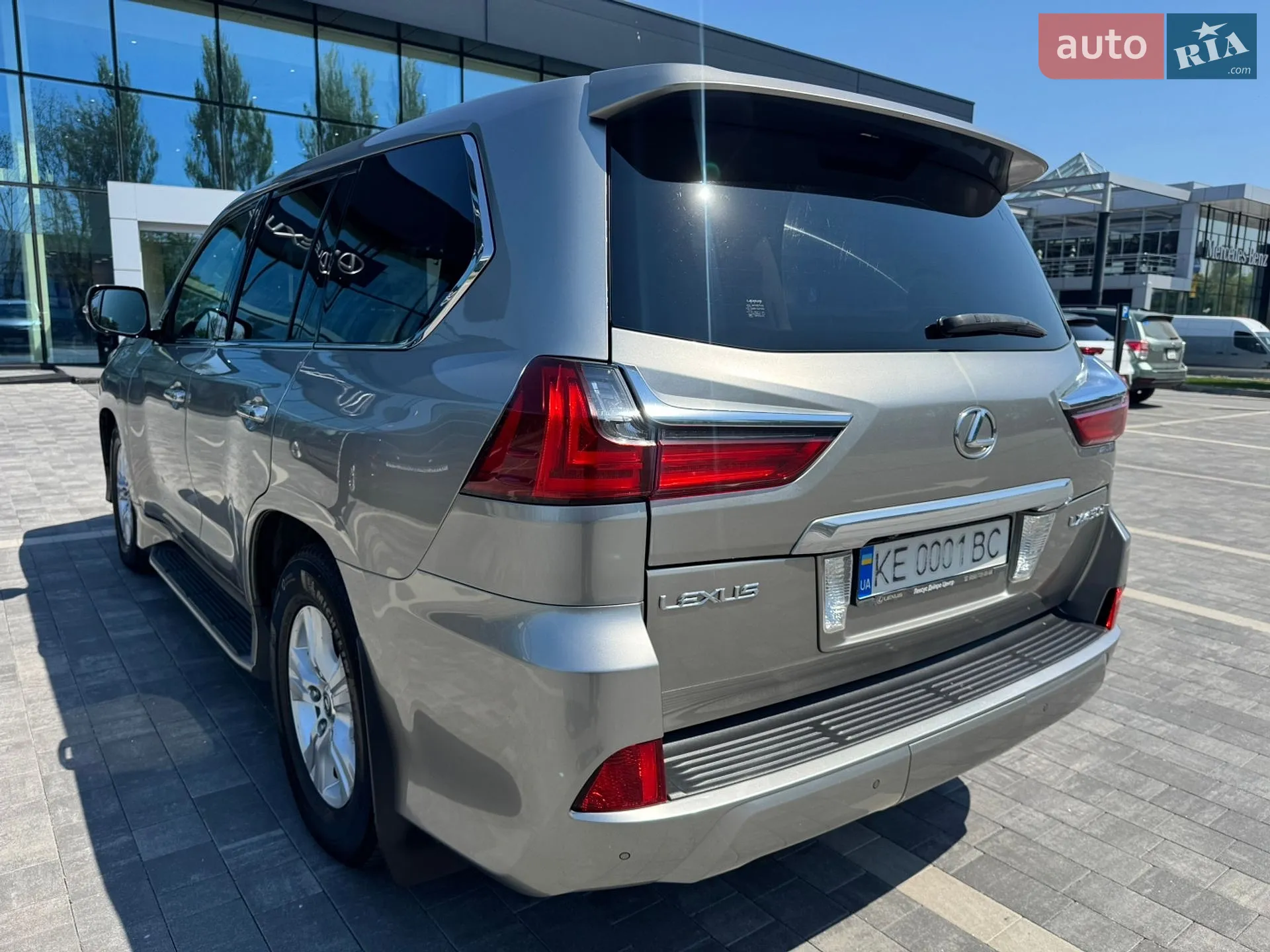 2017 Lexus LX - мініатюра 6