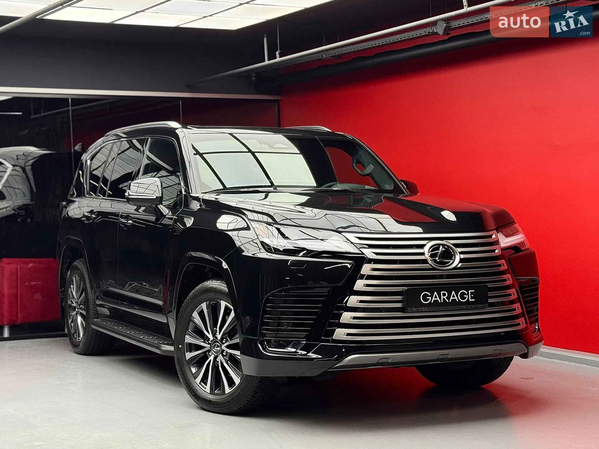 2025 Lexus LX - фото 1
