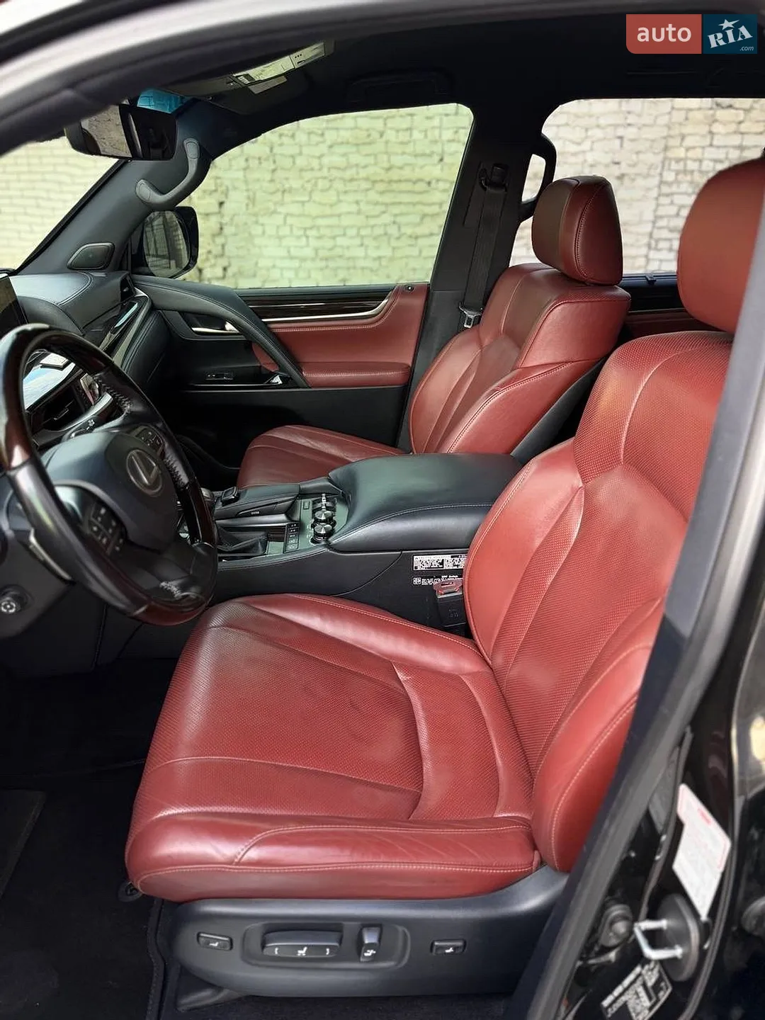 2017 Lexus LX - мініатюра 9