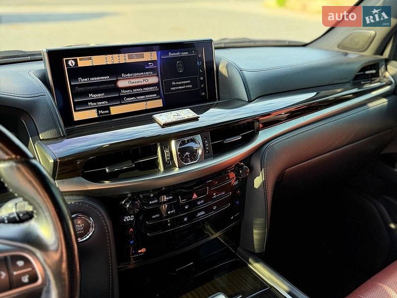 Позашляховик / Кросовер Lexus LX 2017 в Дніпрі