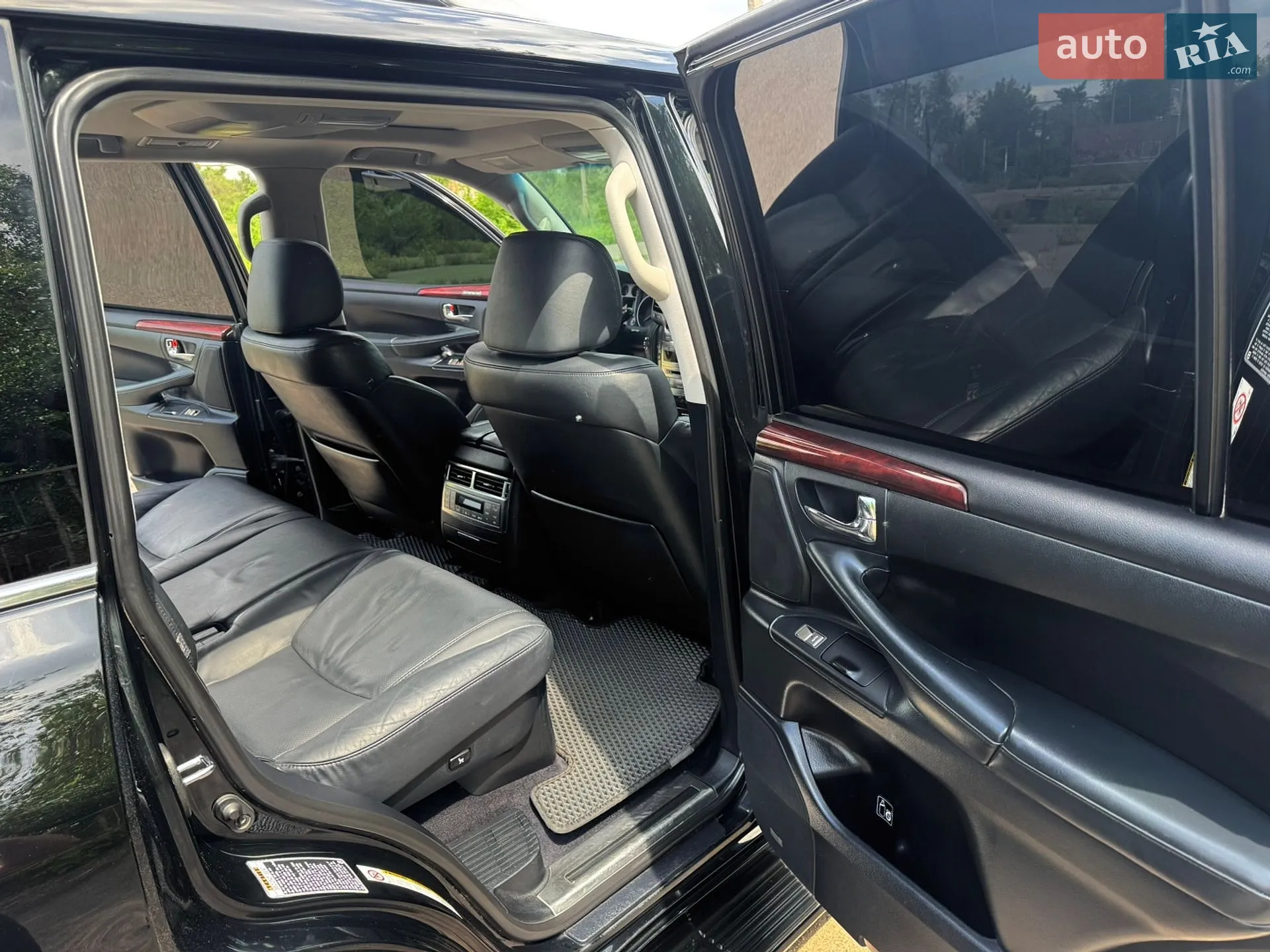 2011 Lexus LX - мініатюра 17