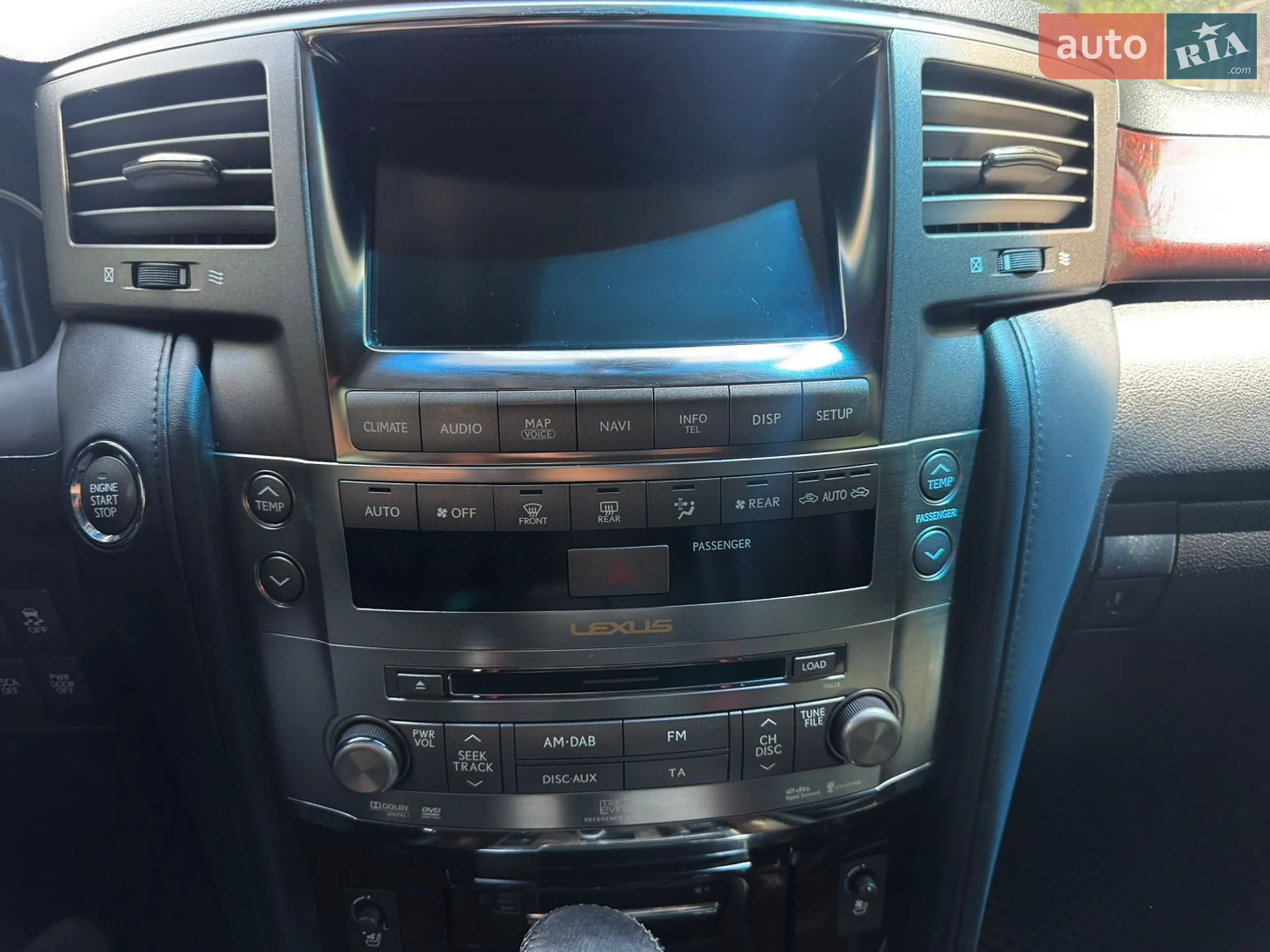 2011 Lexus LX - мініатюра 34