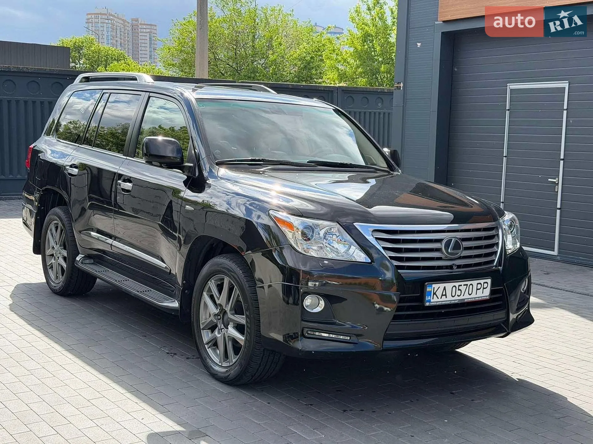 2011 Lexus LX - мініатюра 3