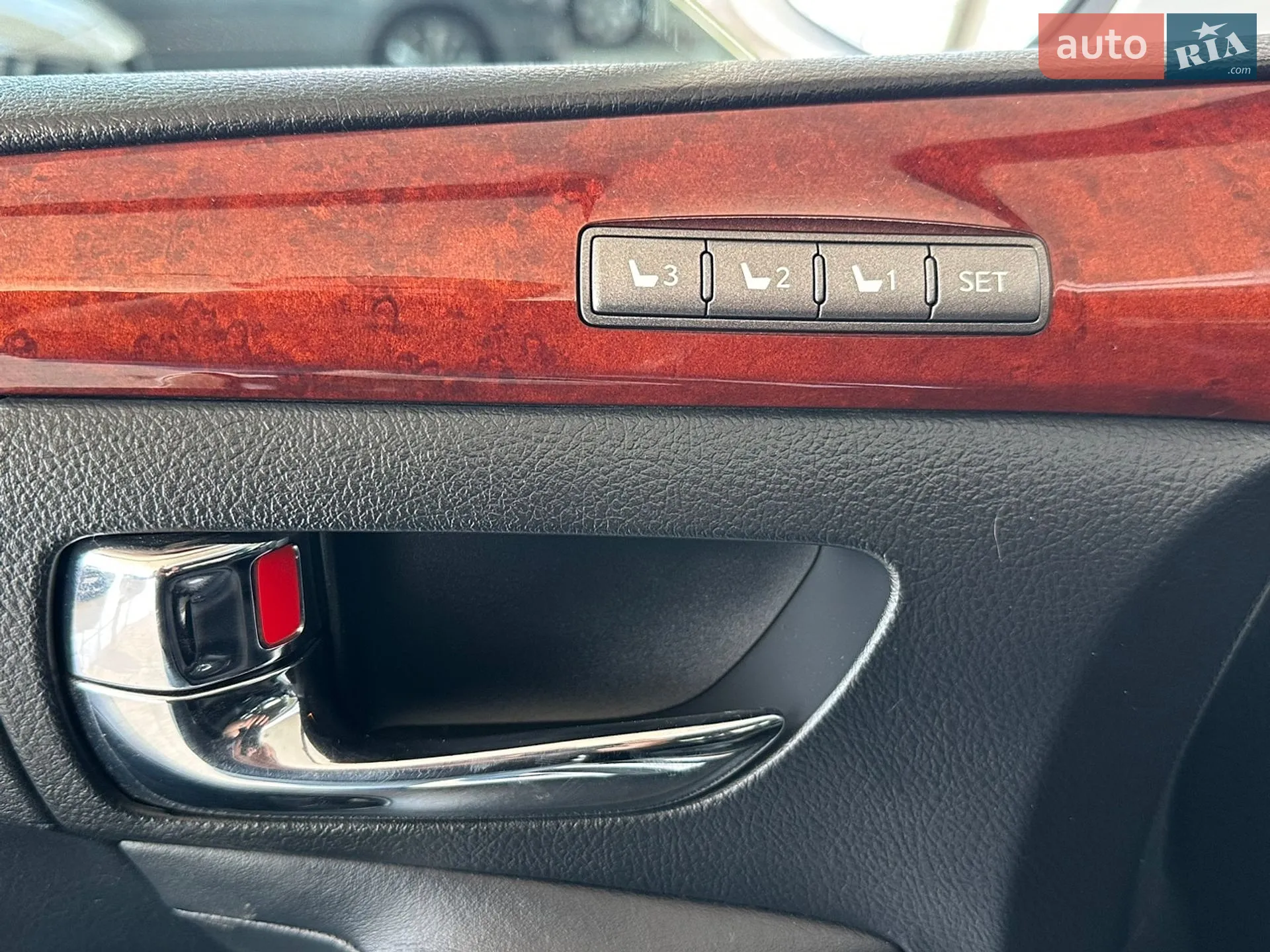 2010 Lexus LX - мініатюра 18