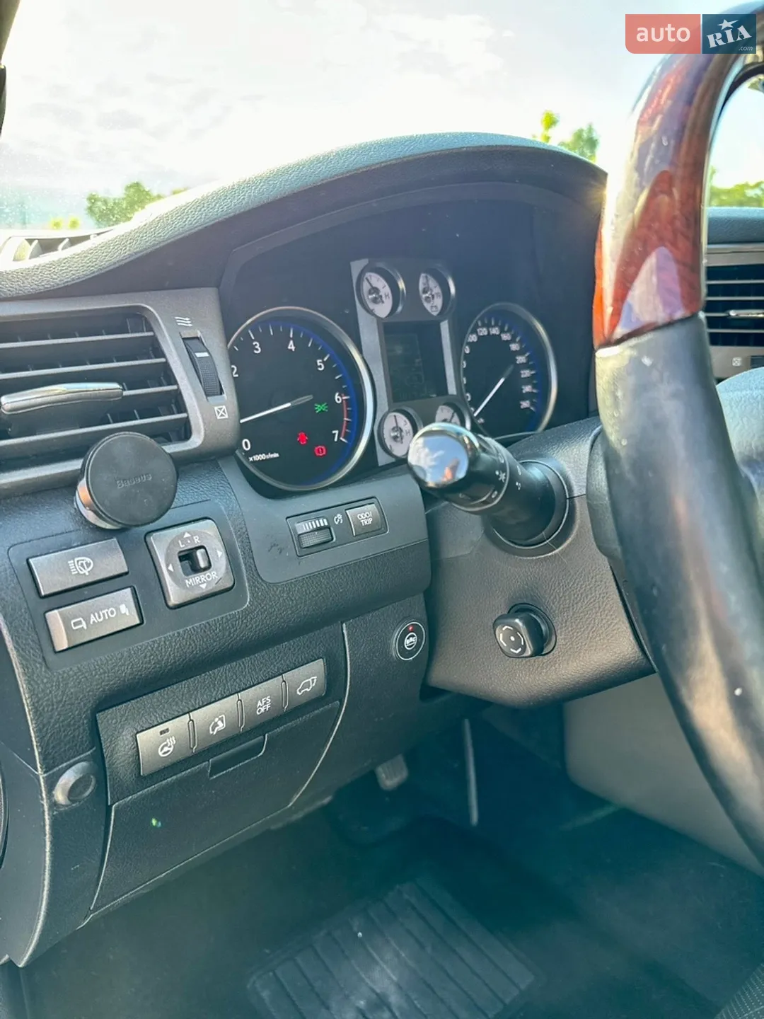 2011 Lexus LX - мініатюра 11
