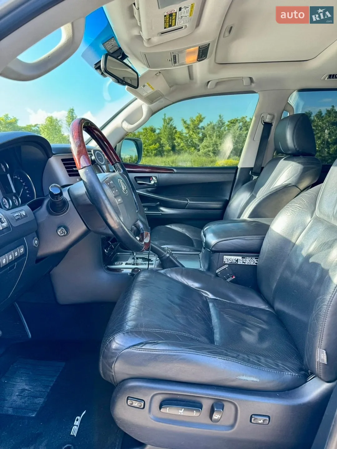 2011 Lexus LX - мініатюра 15
