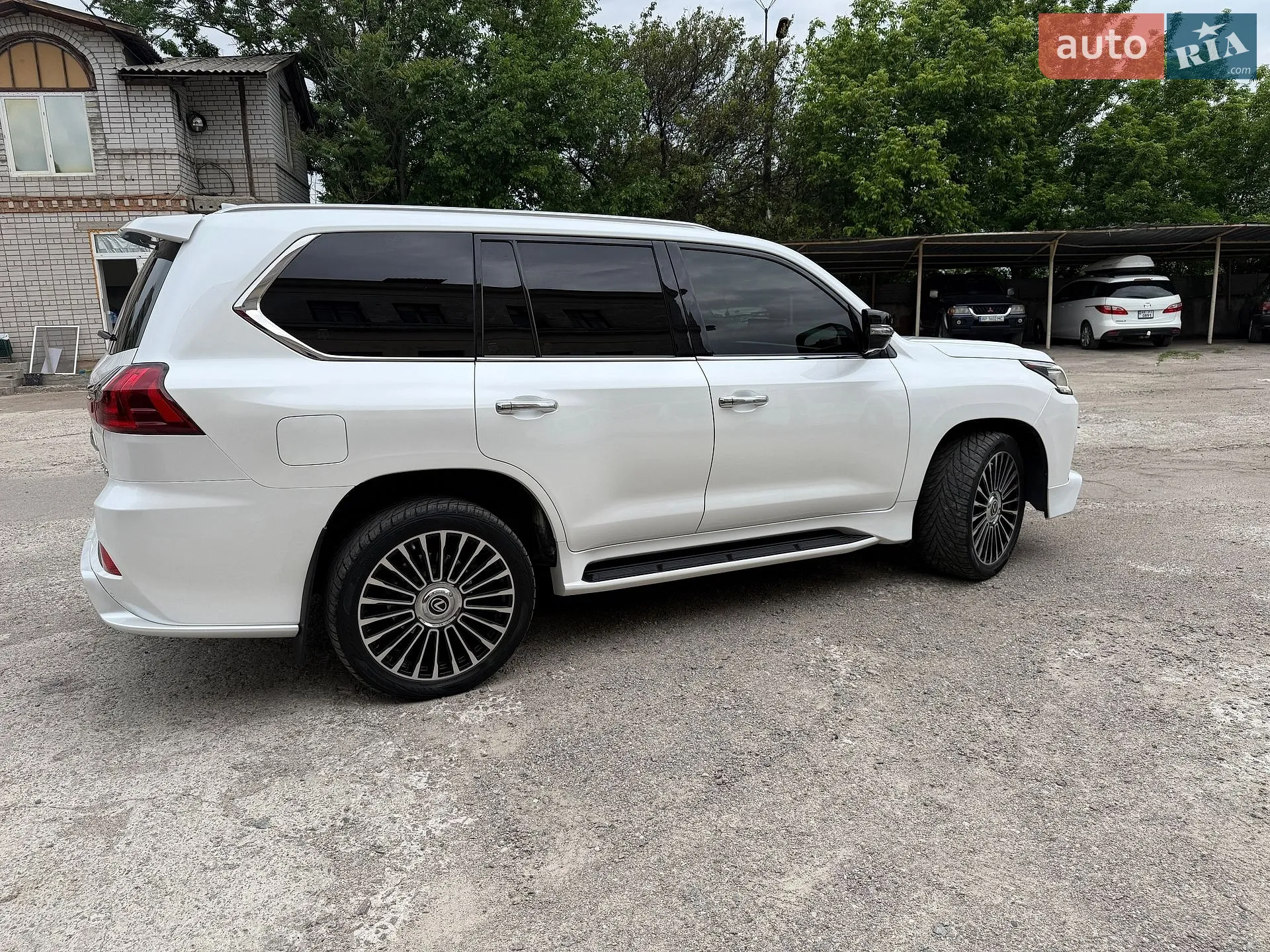 2019 Lexus LX - мініатюра 34
