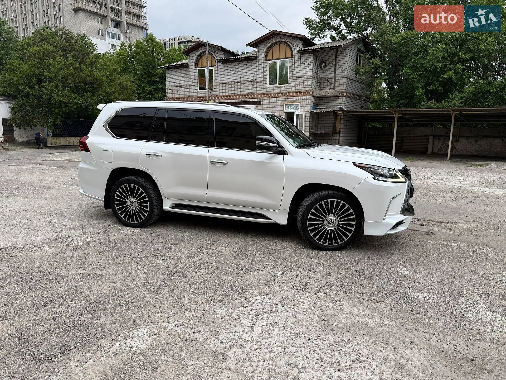 2019 Lexus LX - мініатюра 33