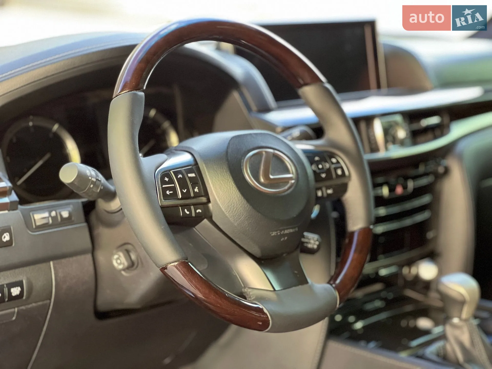 2016 Lexus LX - мініатюра 24