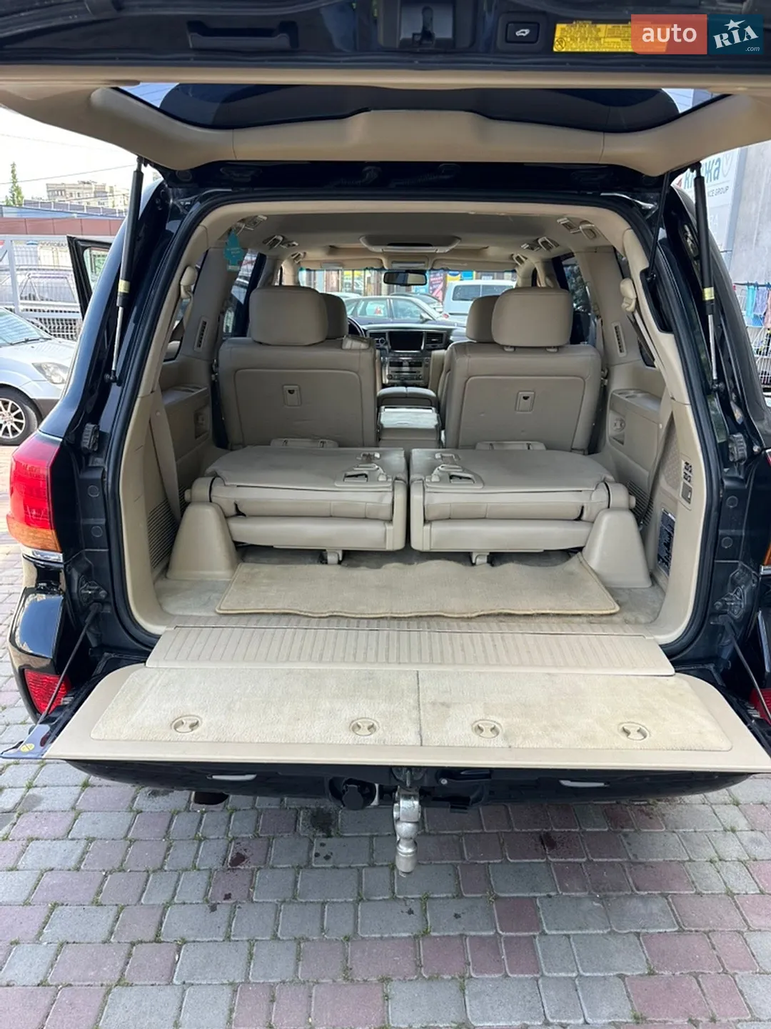 2010 Lexus LX - мініатюра 37