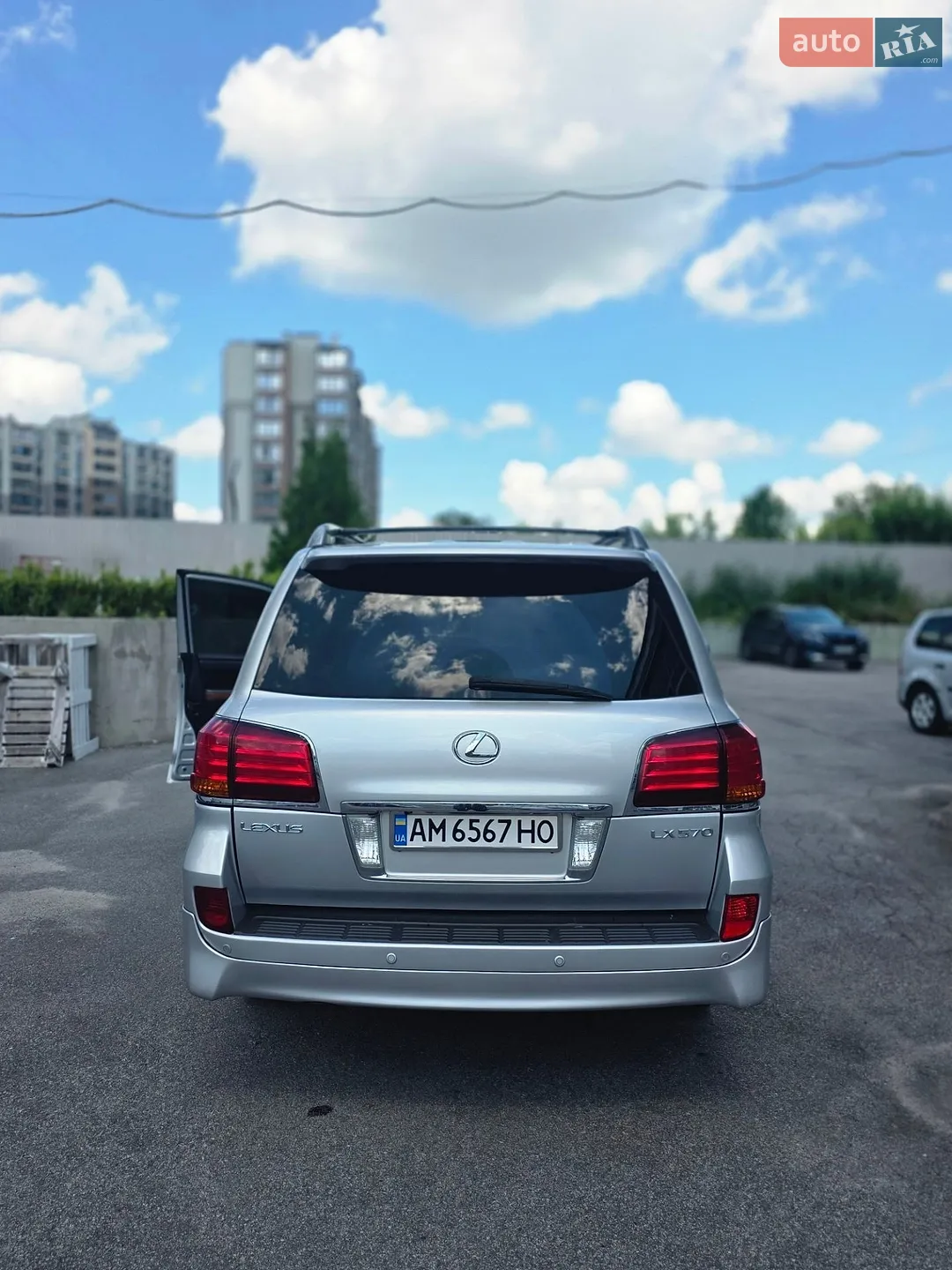 2011 Lexus LX - мініатюра 14