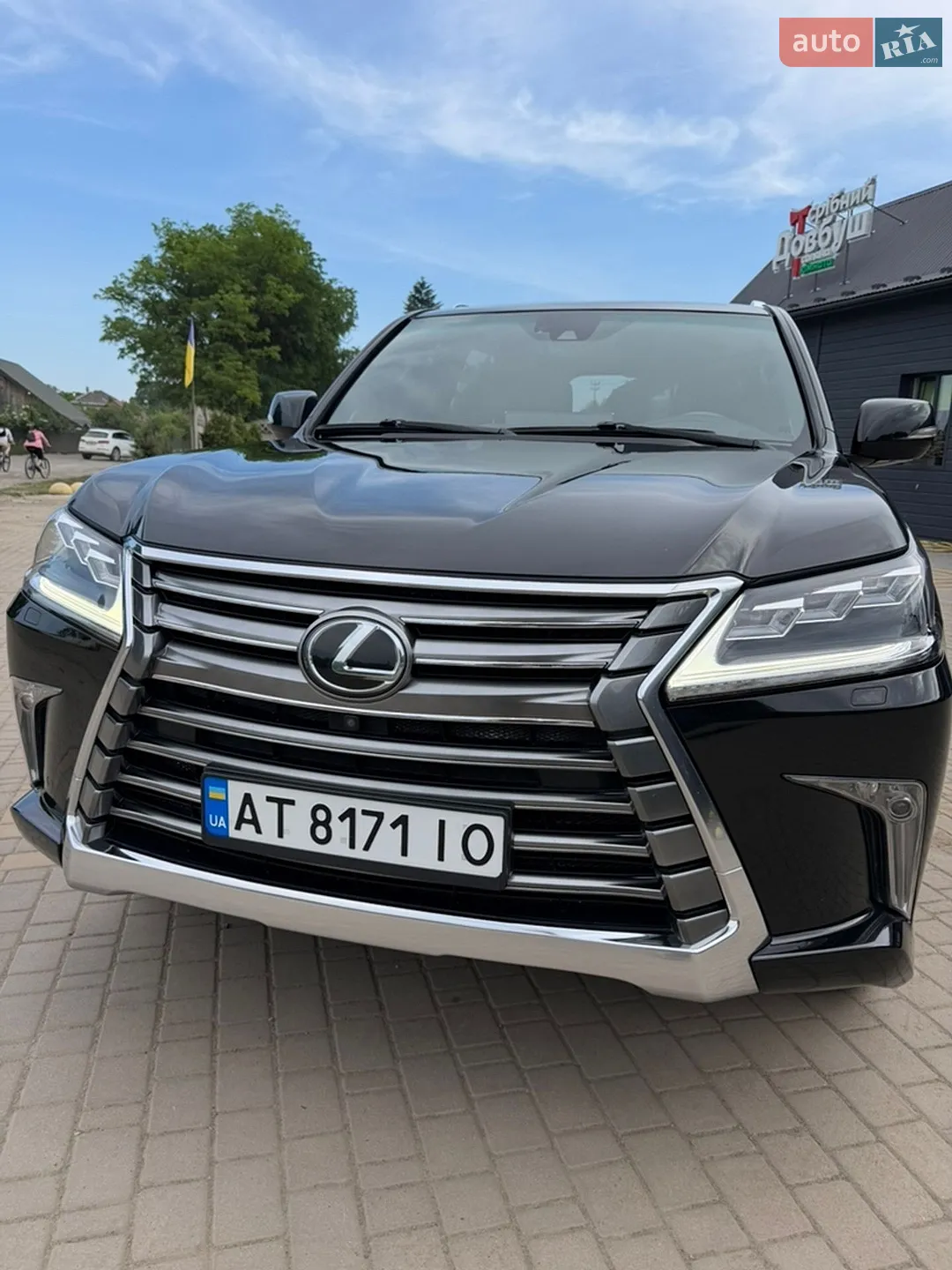 2017 Lexus LX - мініатюра 2