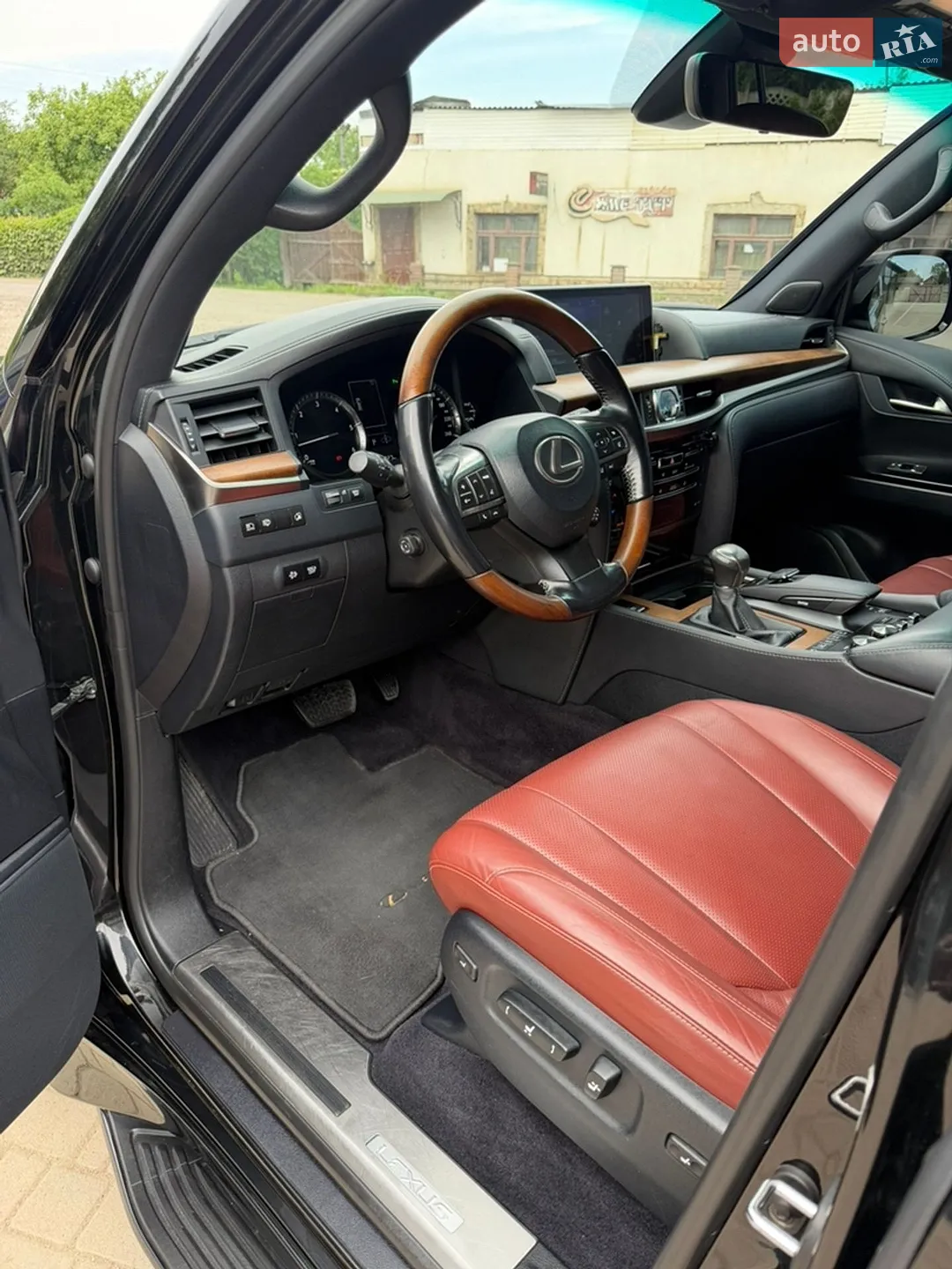 2017 Lexus LX - мініатюра 26