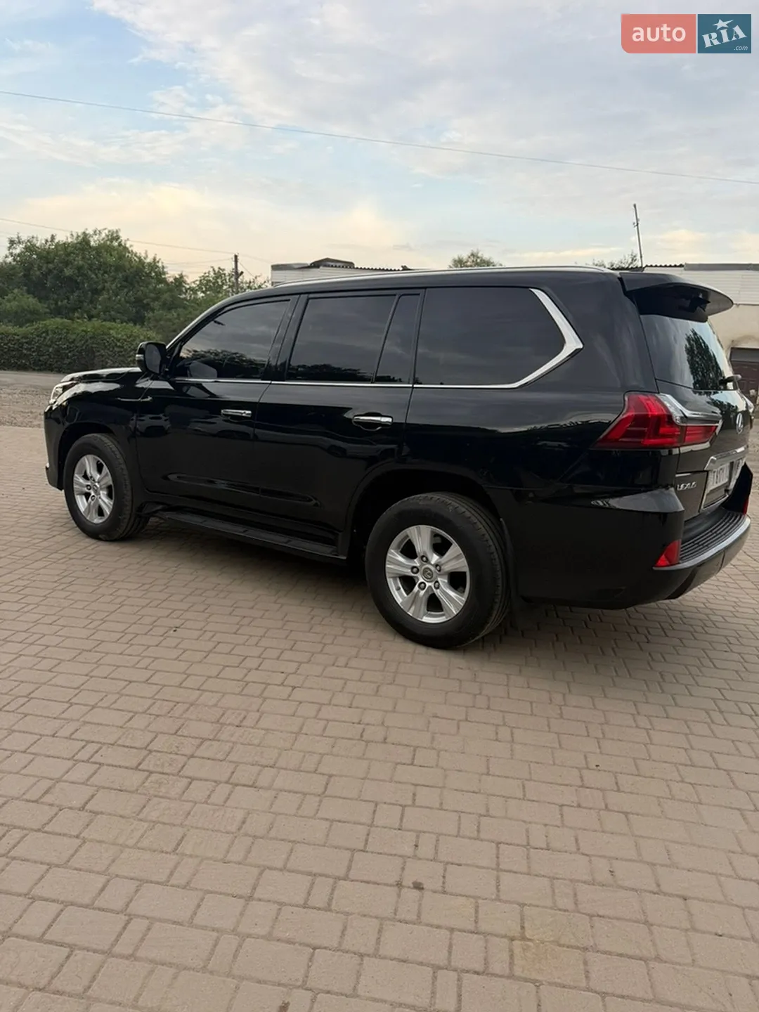 2017 Lexus LX - мініатюра 10