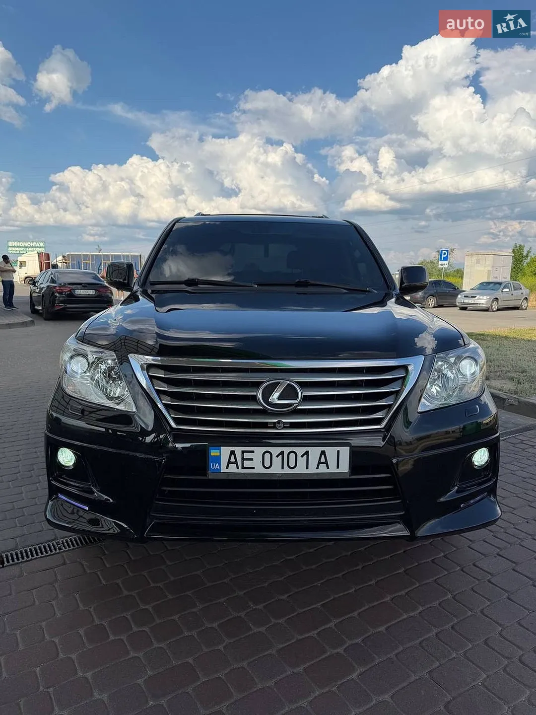 2010 Lexus LX - мініатюра 3