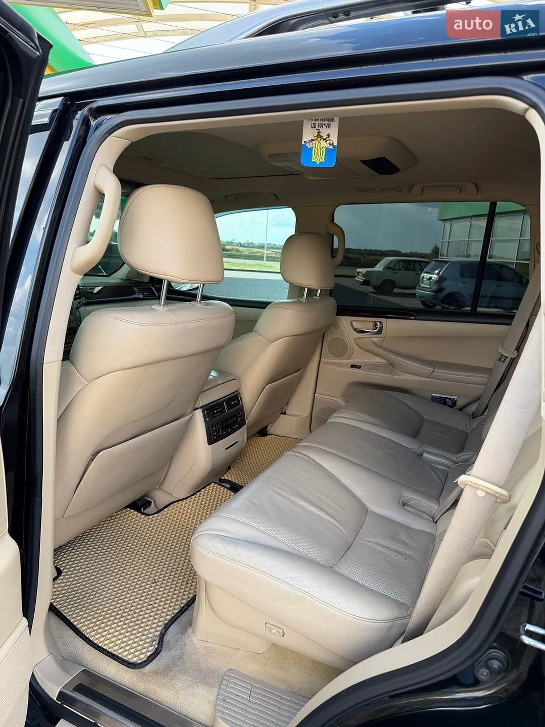 2010 Lexus LX - мініатюра 8
