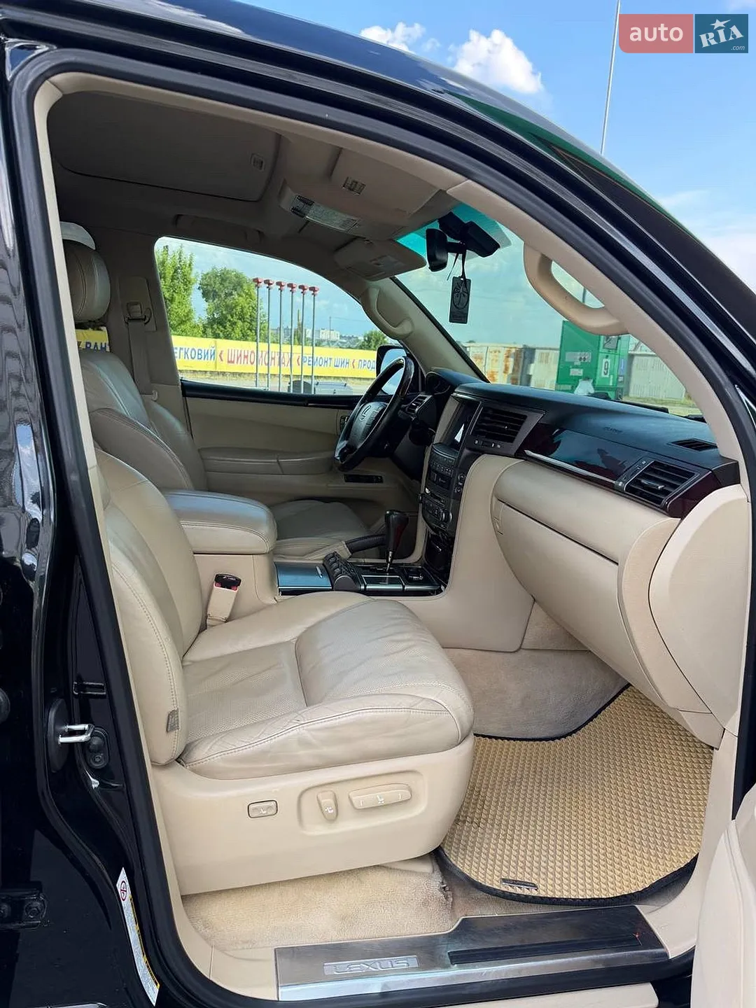 2010 Lexus LX - мініатюра 13
