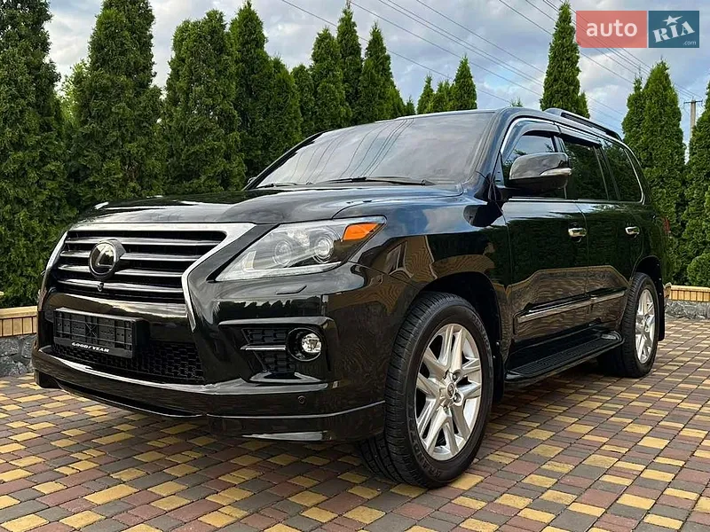 Lexus LX 2015