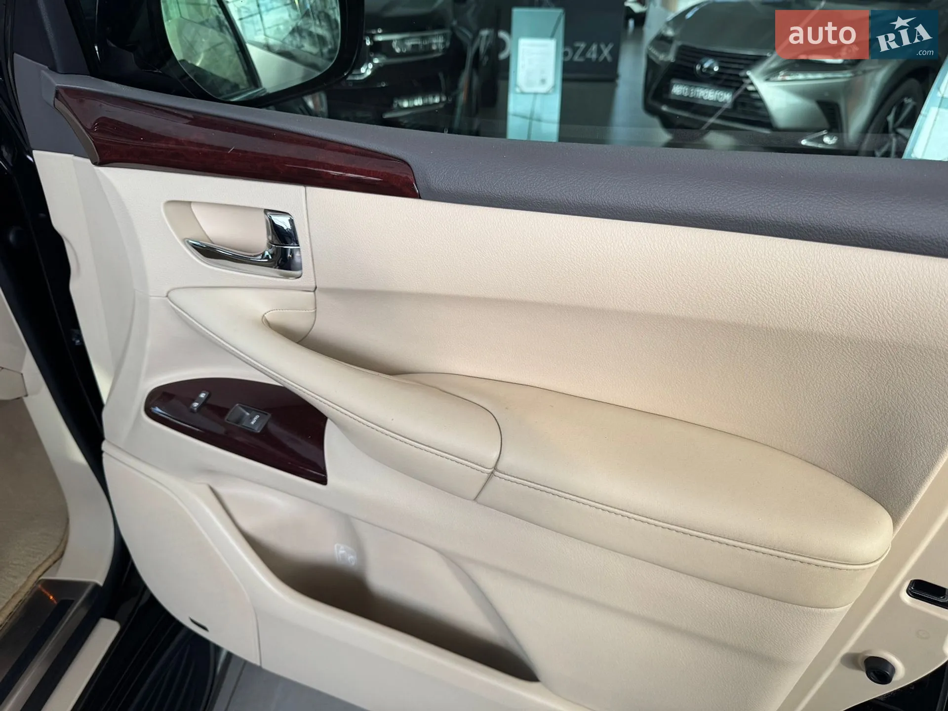 2015 Lexus LX - мініатюра 27