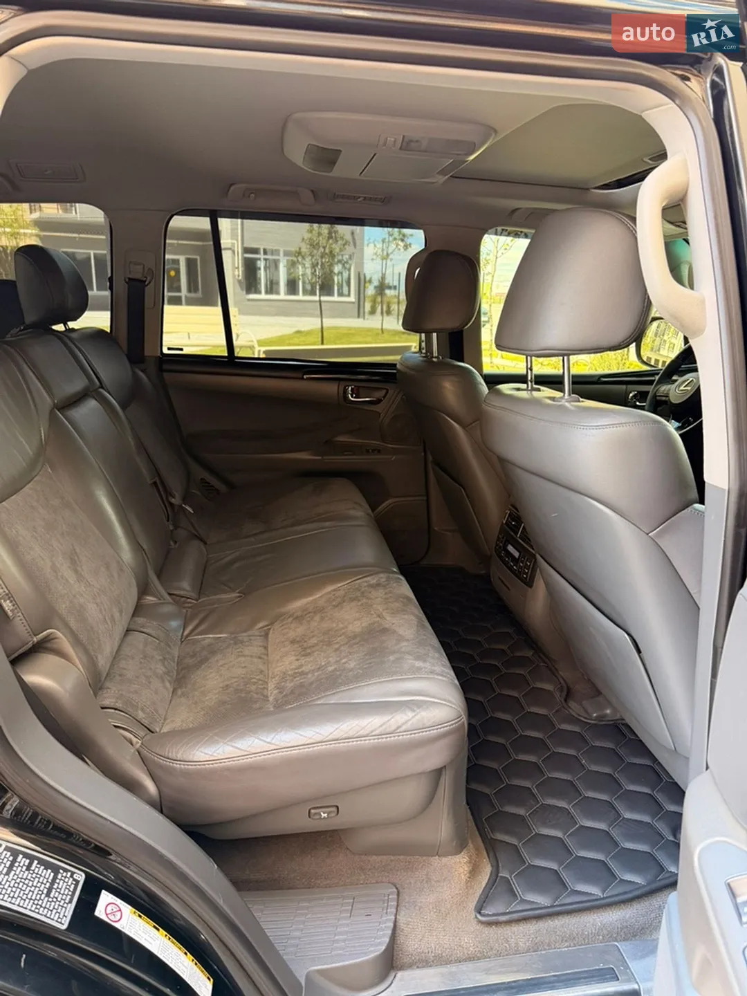 2010 Lexus LX - мініатюра 20