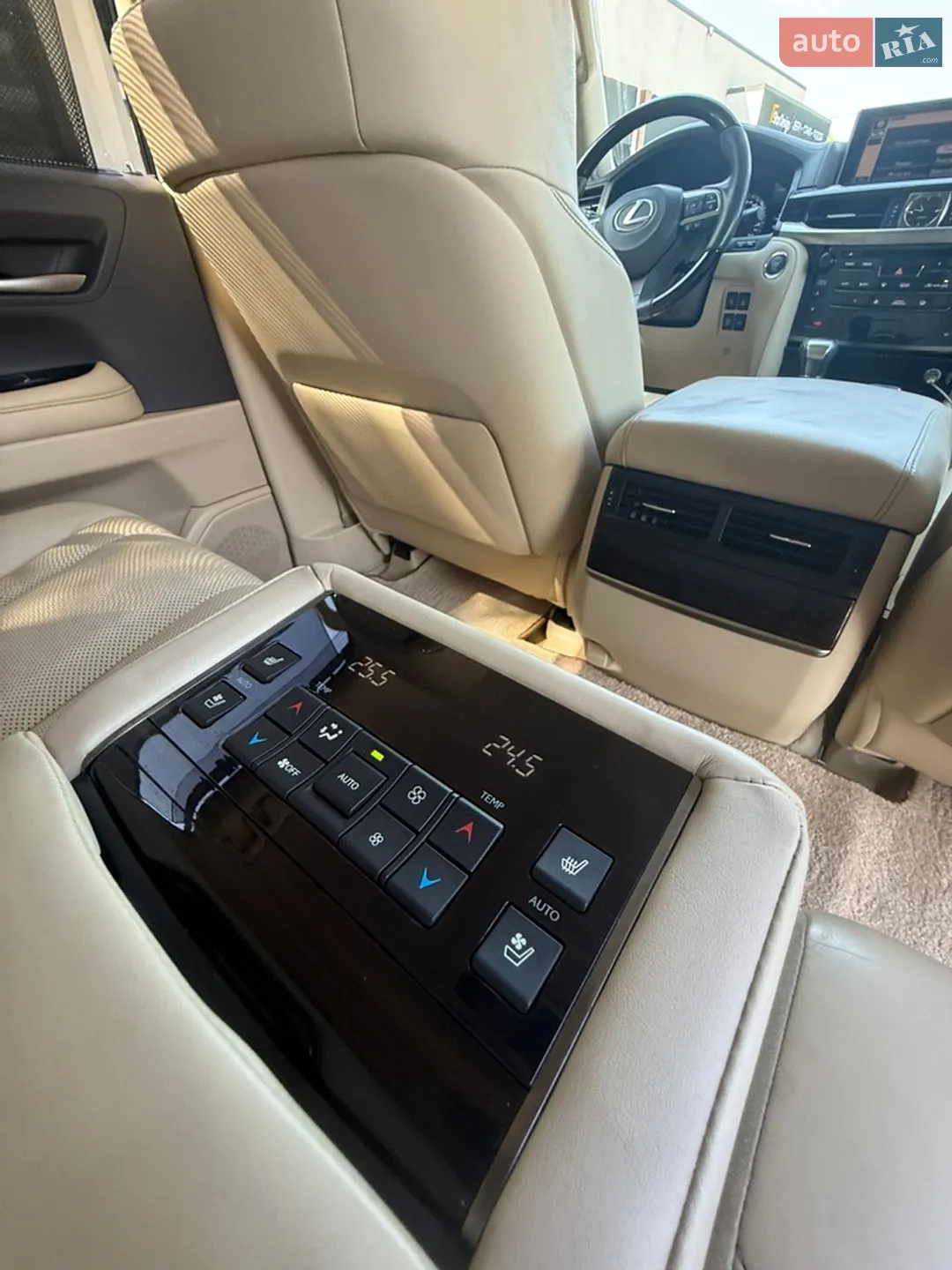 2016 Lexus LX - мініатюра 14