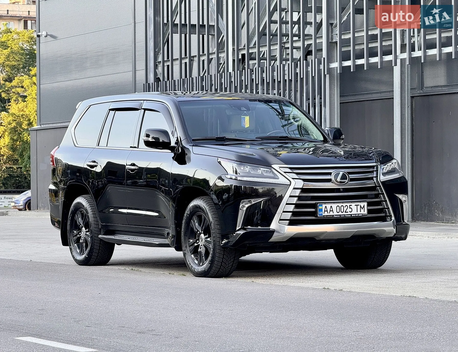 2017 Lexus LX - мініатюра 8