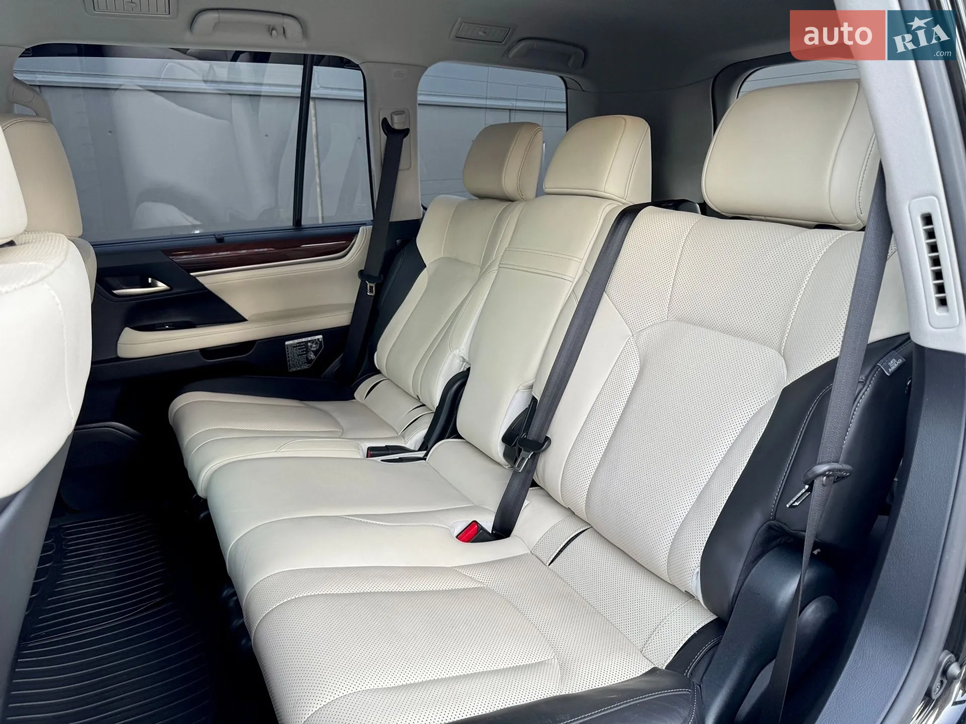 2017 Lexus LX - мініатюра 24