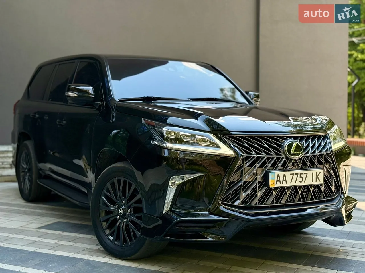 2017 Lexus LX - мініатюра 11