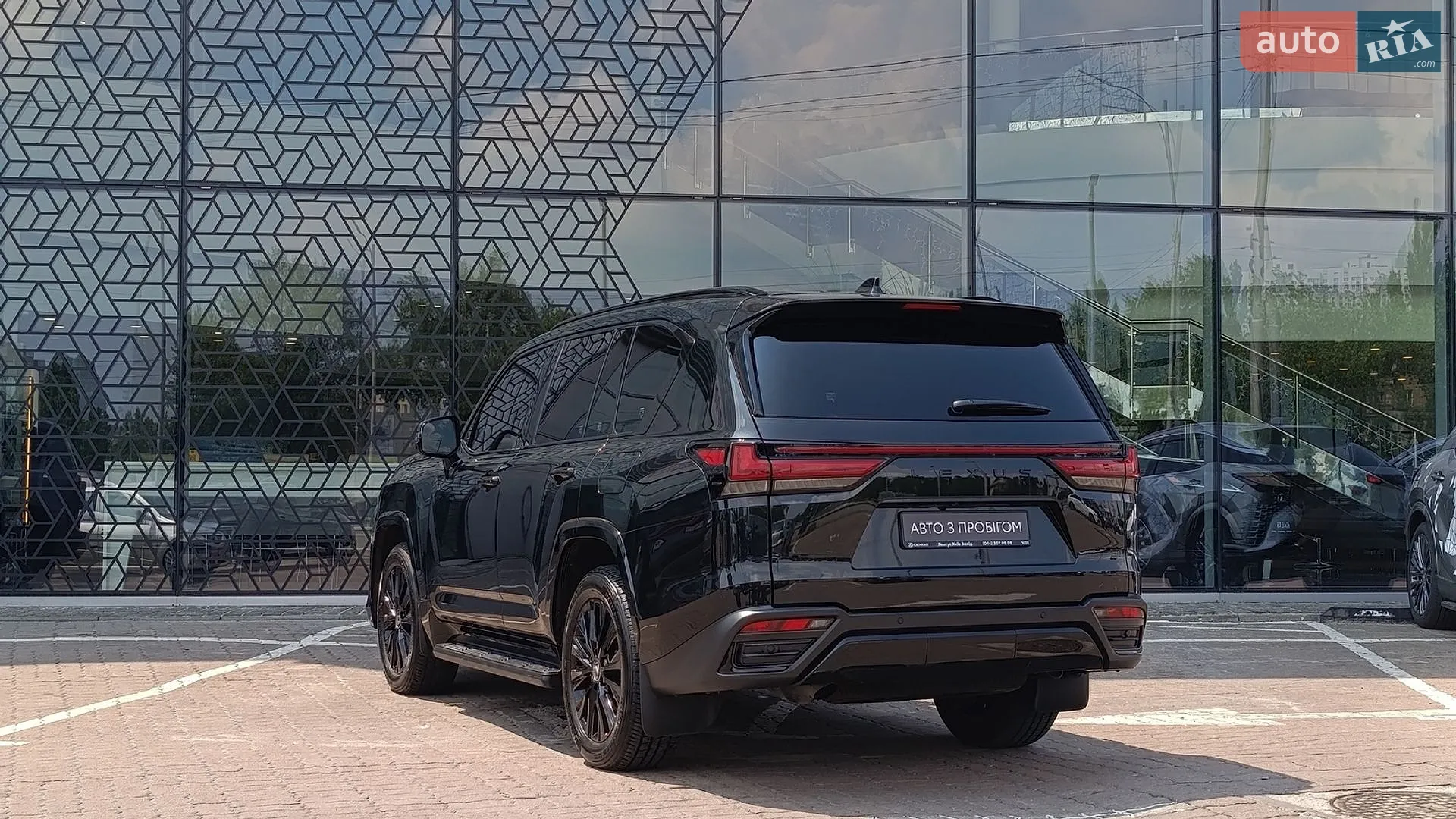 2025 Lexus LX - мініатюра 2