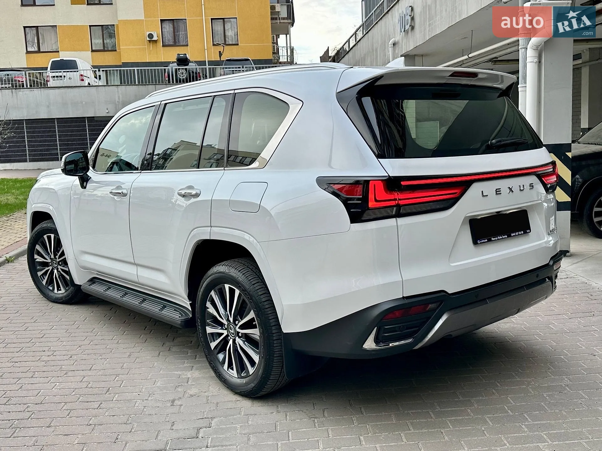 2022 Lexus LX - мініатюра 15