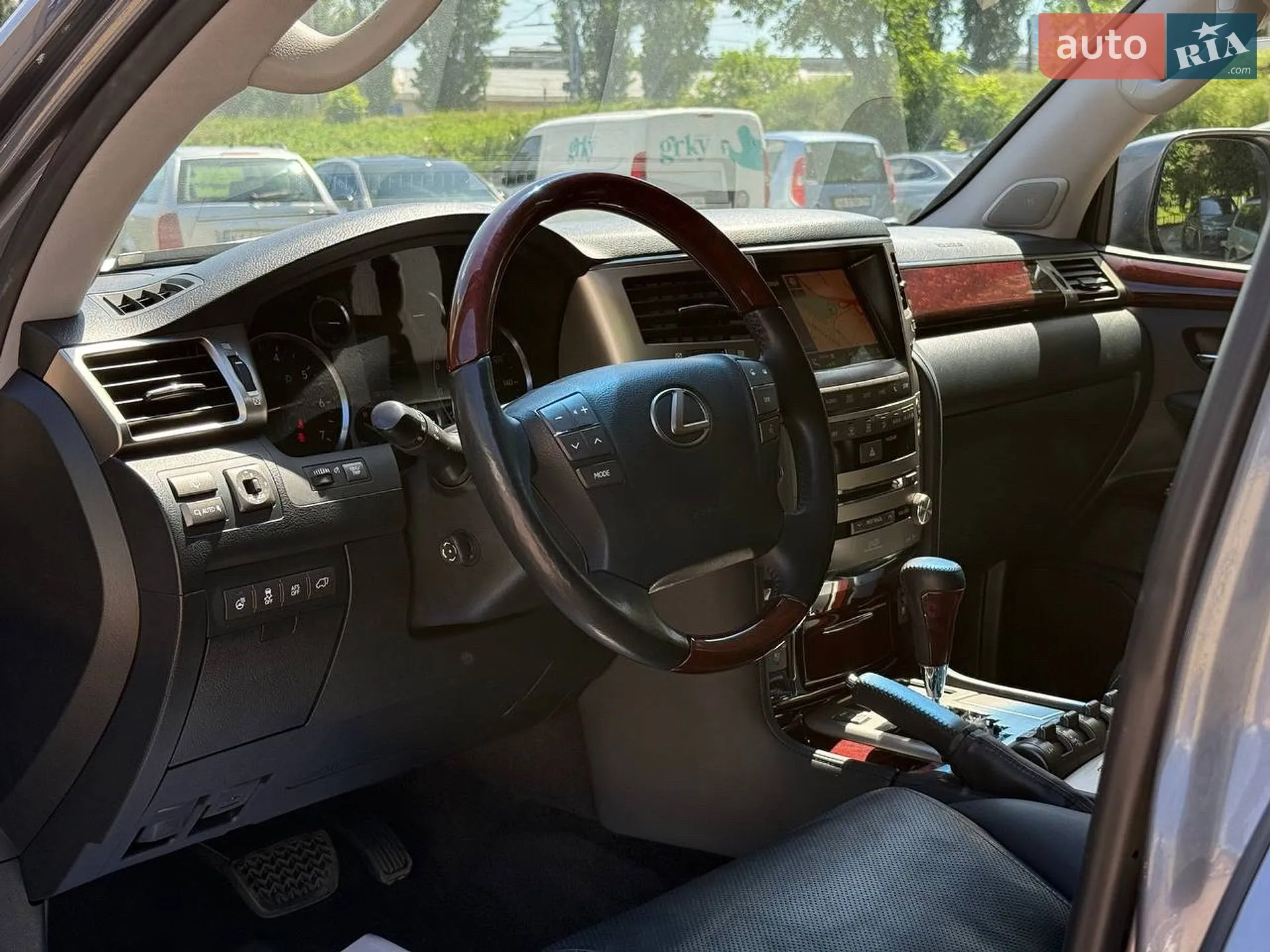 2012 Lexus LX - мініатюра 13