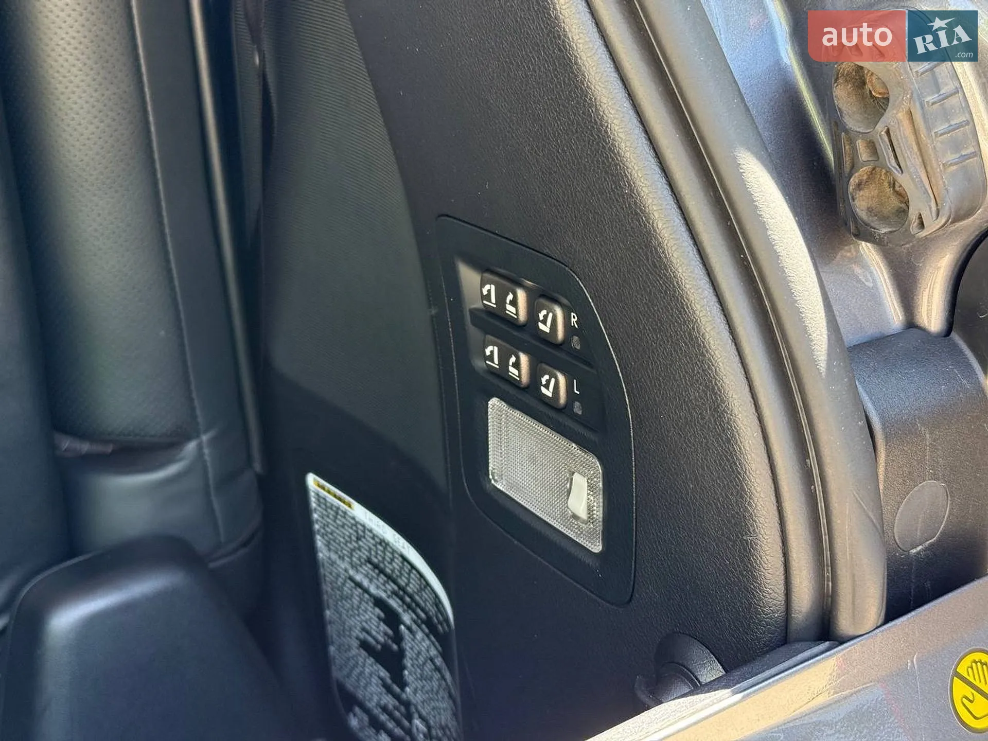 2012 Lexus LX - мініатюра 29